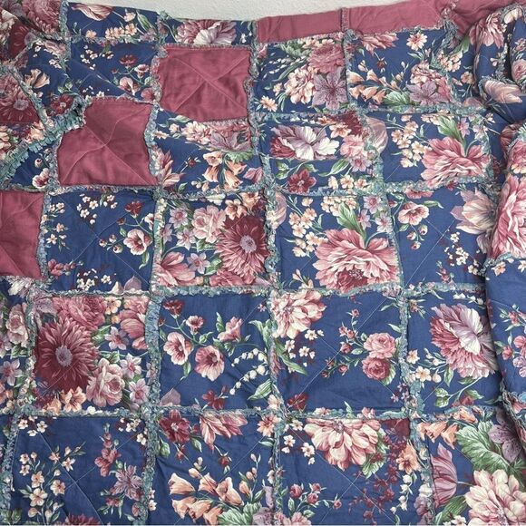 VTG Rare Amish Hand Made Green Pink Blanket Quilt Bedspread - Size 72” X 68” - Picture 4 of 7
